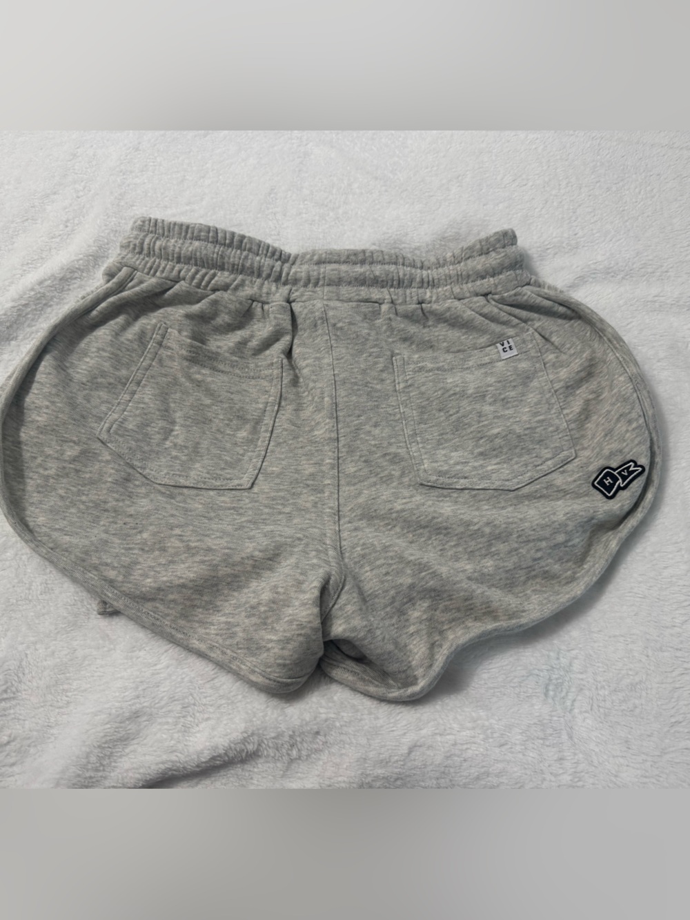 Hype & Vice UCLA Heather Gray Fleece Shorts Size S NWOT - Picture 2 of 4